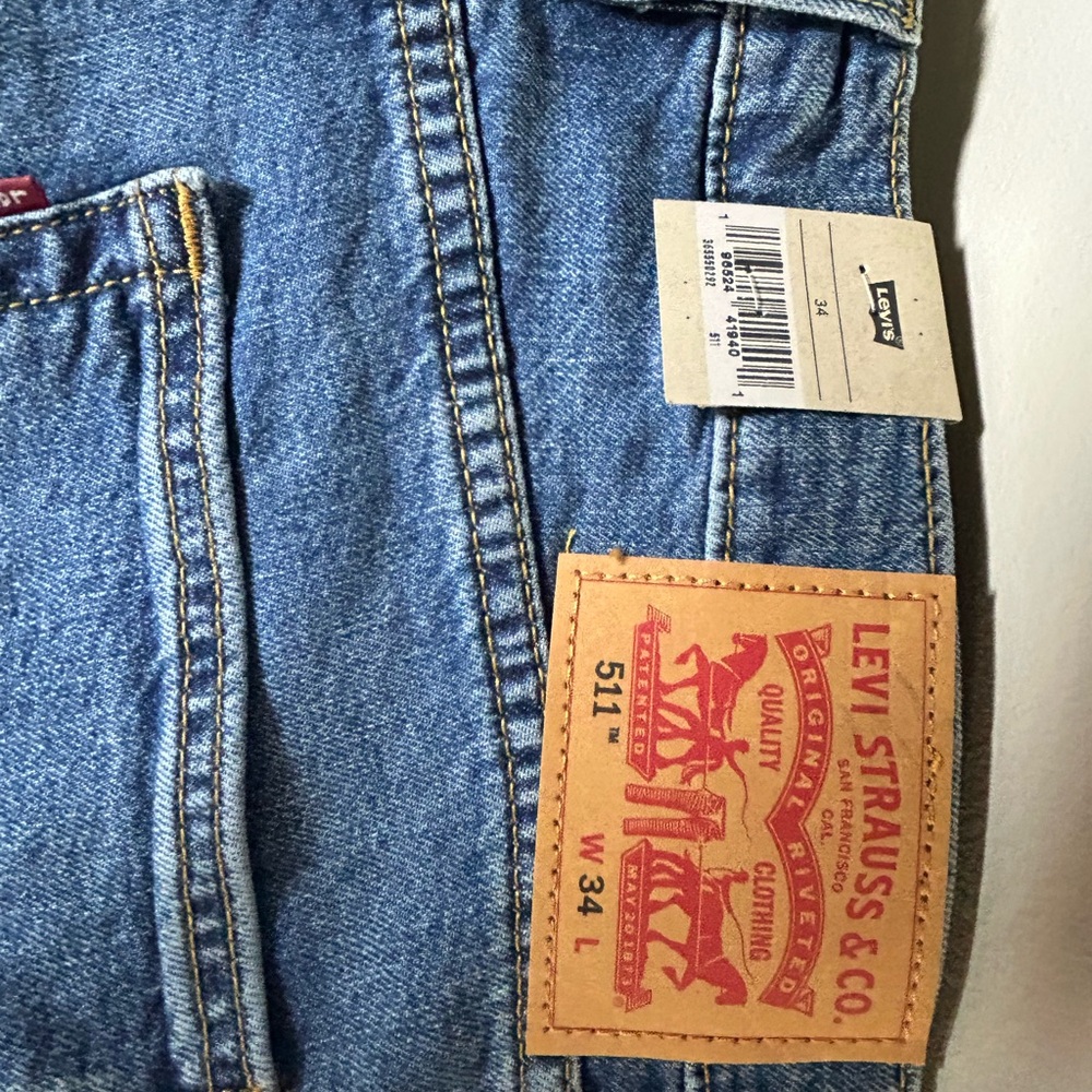 Levi's 511 Slim Fit Men's Denim Cut-Off Shorts - Blue Size 34 - NWT